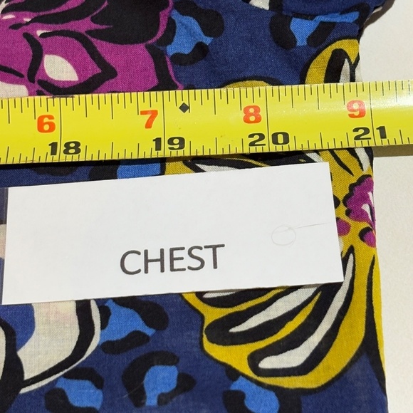 Vera Bradley Women LongSleeve Button Shirt Sz M Cotton Lightweight Summer Spring - Picture 10 of 10